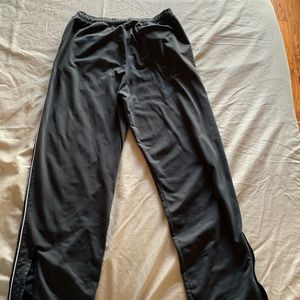 Dark grey men’s exercise pants. Size L